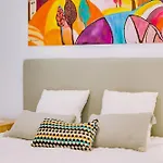 Luminosa Holidays House 펜션 *