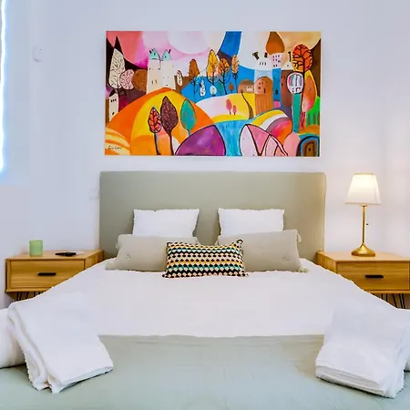 Luminosa Holidays House *