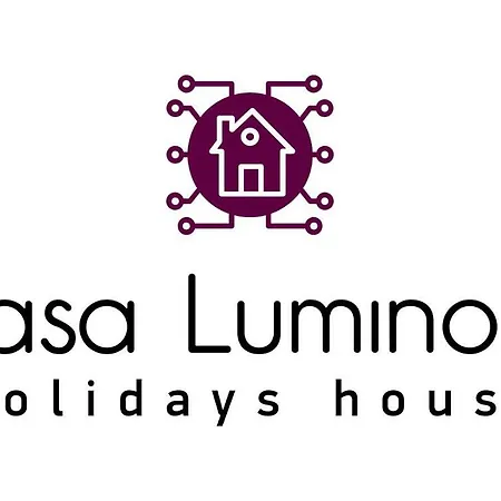 Luminosa Holidays House 오양