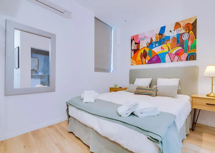 Luminosa Holidays House